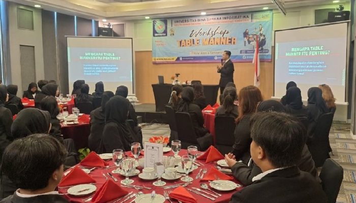 Workshop Table Manner, Perkuat Etiket Mahasiswa Prodi Administrasi Perkantoran Universitas BSI