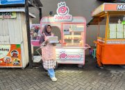 Ngoding Donat: Ketika Coding Diganti Glazing, Kisah Lulusan UBSI Bangun Bisnis Donat Halal