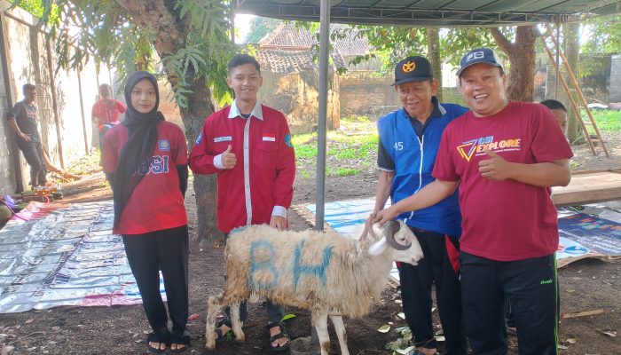 UBSI dan BEM Turut Berqurban di Masjid Baitul Hikmah Gamping Sleman pada Hari Raya Idul Adha 1446 H