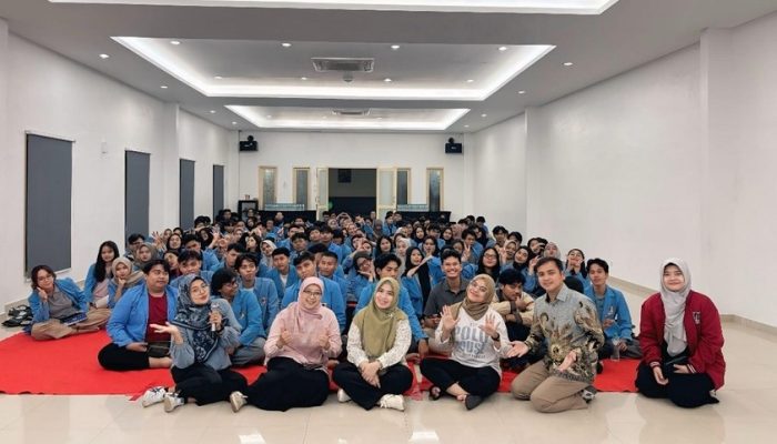 Kuatkan Skema 3+1, FTI UNM dan NSC Latih Mahasiswa Promosi Produk Digital ke Investor