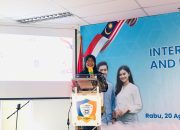 Cyber University Perkuat Jejak Internasional, Mahasiswi Sistem Informasi Ikut Student Exchange ke Malaysia