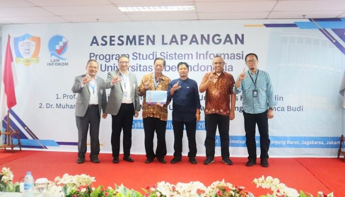 Doktor Informatika: Bukan Cuma Gelar Panjang, tapi Jalan Ninja Masa Depan