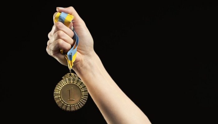 Mahasiswa UNM Raih Medali Emas di Ajang PEDAS 2025, Bukti Kualitas Kampus Digital Bisnis