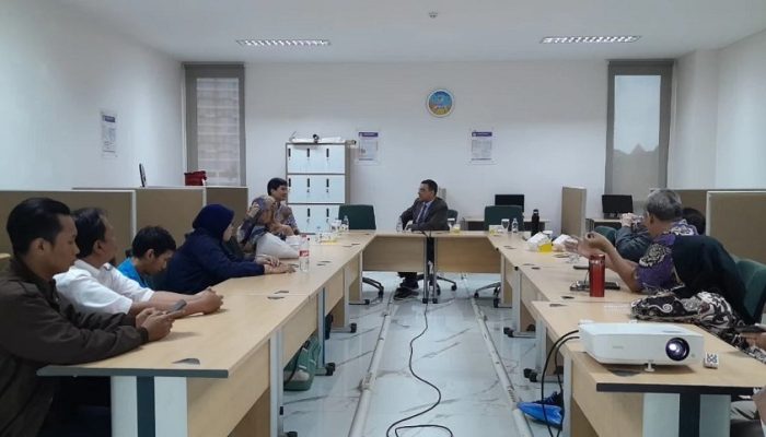 FTI UNM Perkuat Kurikulum Lewat Diskusi Strategis Bersama Pakar Internasional