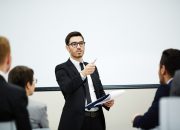 Bukan Sekadar Mengajar, Inilah Alasan Dosen Wajib Menghidupkan Penelitian dan Pengabdian