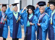 Menunda Kuliah di Usia Muda, Pilihan atau Risiko Masa Depan?