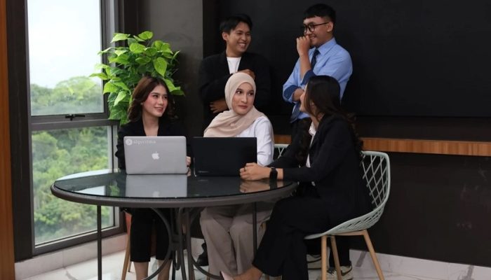 Siap Kerja Digital? UNM Tawarkan Jalur Profesional Ready