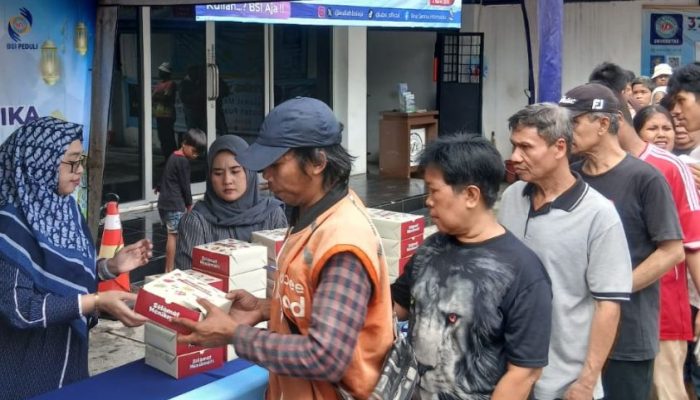 Ketika Ramadhan Mengajarkan Berbagi, UBSI Kampus Salemba Hadir untuk Masyarakat