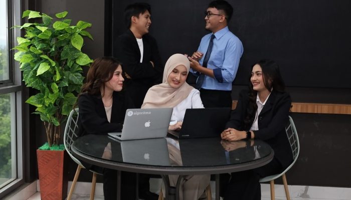 Modal Tipis Bukan Alasan, Mahasiswa Bisa Mulai Bisnis dari Skill