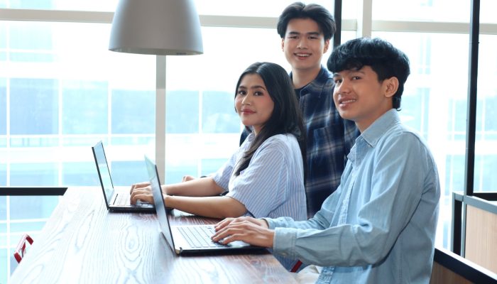 Orang Tua Wajib Tahu! Jurusan Kuliah yang Paling Dibutuhkan 5 Tahun ke Depan