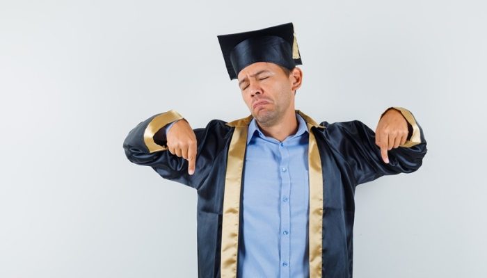 Semester Tua Bukan Akhir Segalanya, Tapi Ujian Terakhir Menuju Gelar Sarjana