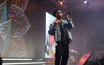 “Luar Biasa!” Oncho Flash Terkesan dengan Konsep Wisuda UBSI yang Modern dan Fun