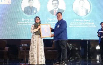 Peran AI Dorong Transformasi Digital Jadi Sorotan di Seminar Nasional FTI UBSI