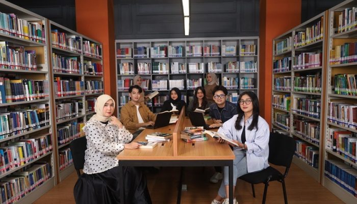 Perkuliahan di Era Digital pada Abad ke-21 Lebih dari Sekadar Tatap Muka di Kelas