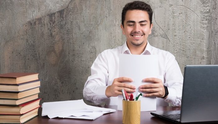 Kerja Saja Tidak Cukup, Mengapa Karyawan Kini Perlu Kembali Kuliah?
