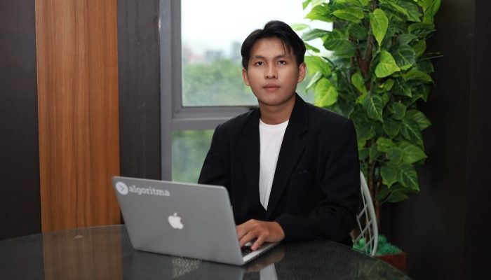 Siapa yang Cocok Lanjut Kuliah S3 Informatika? UNM Ungkap Faktanya