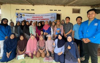 Pelatihan Strategi Digital Marketing Dalam Meningkatkan Nilai Jual Produk Pada Kelompok PKK Dusun Monggang Pendowoharjo