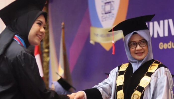 Dear Orang Tua, Kini Harus Prioritaskan Kampus yang Siapkan Karier Digital Buat Anaknya