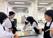 Mahasiswa Perhotelan UBSI Kampus Yogyakarta Tunjukkan Kompetensi Industri Lewat Praktikum Bakery