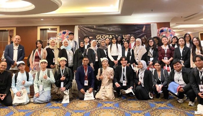 Dari Ruang Kelas ke Forum Dunia, Mahasiswi UBSI Ajak Generasi Muda Berani Keluar dari Zona Nyaman
