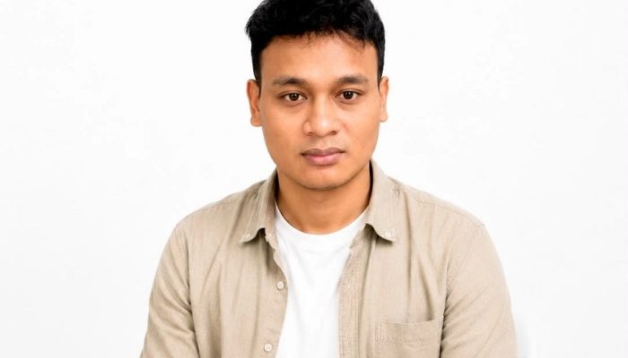 Anak Tukang Becak Kini Jadi CEO AI, Alumni Universitas Nusa Mandiri Buktikan Mimpi Bisa Mengalahkan Keterbatasan