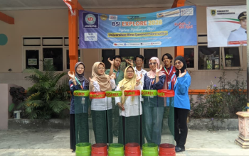 BSI Explore Edukasi Siswa SD Negeri 1 Tawangrejo tentang Pemilahan Sampah Sejak Dini