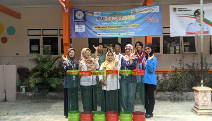 BSI Explore Edukasi Siswa SD Negeri 1 Tawangrejo tentang Pemilahan Sampah Sejak Dini
