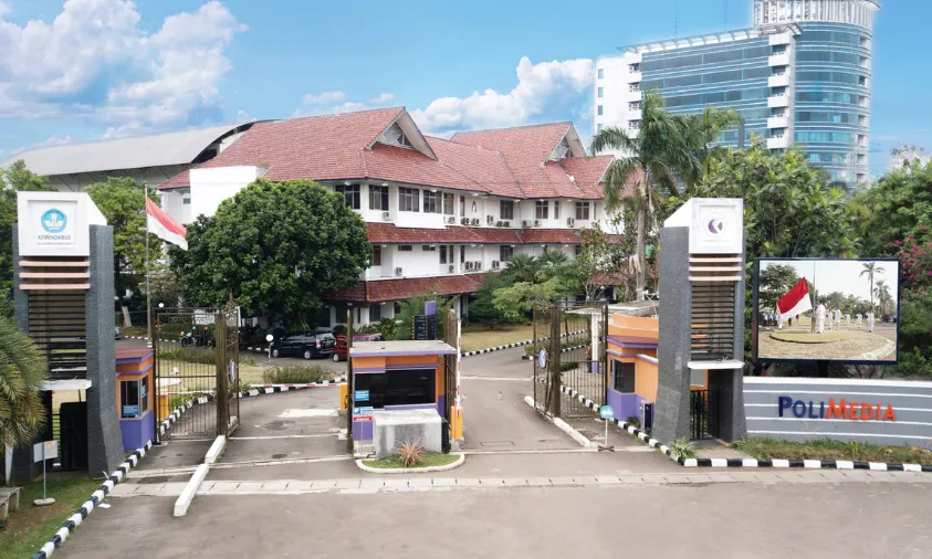 universitas negeri di Jakarta Selatan
